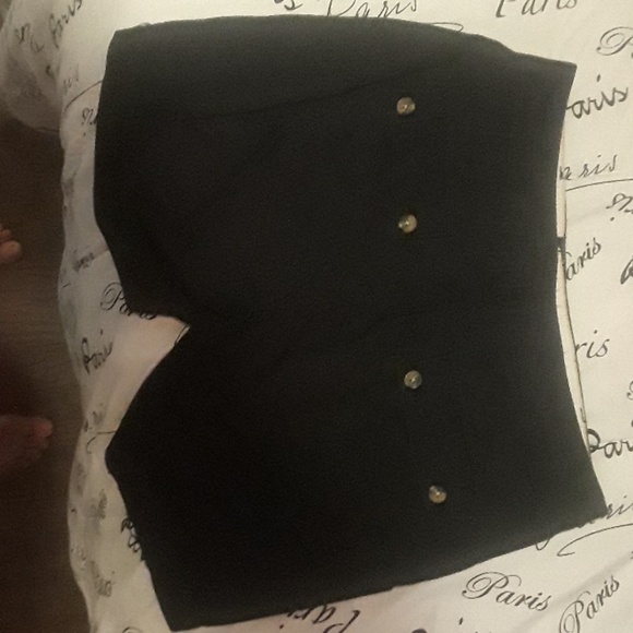 Shorts - Picture 2 of 2